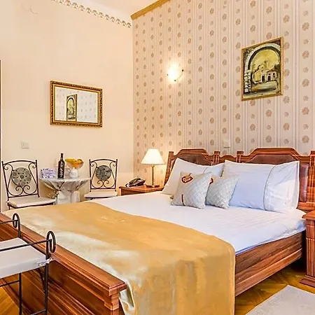 Arbia Hotell 4*