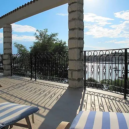 Arbia Hotell Rab Town